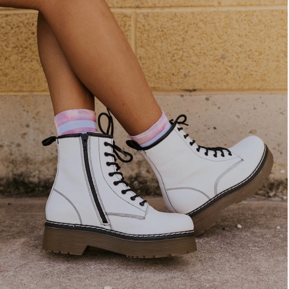 ISO ROOLEE ELVIS PLATFORM BOOTS 38 (7) WHITE AND PERU - Picture 1 of 2